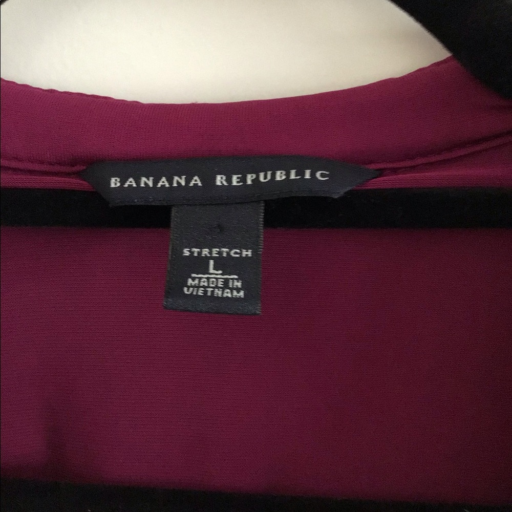 Banana Republic sleeveless blouse size Medium - Picture 3 of 3